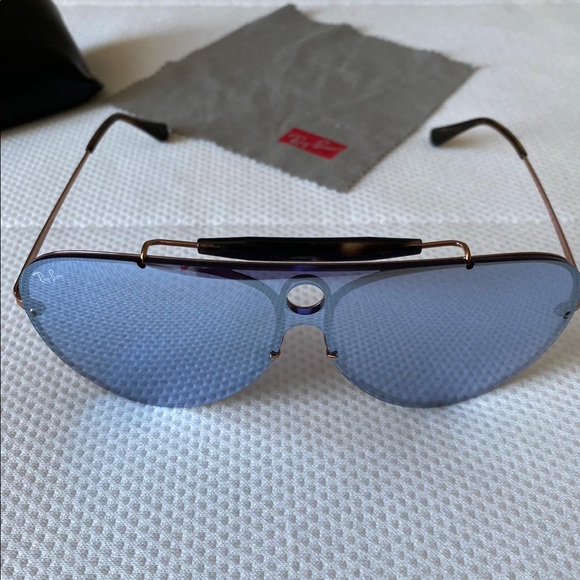 Ray Ban Aviator Sunglasses - Picture 8 of 9